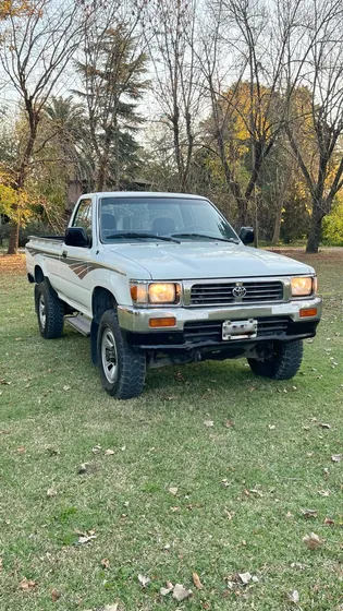 Toyota Hilux Pick-up Sr5