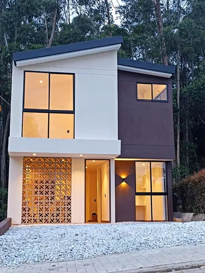 Hermosa Casa U Cerrada 4 Alcobas 4 Baños Rionegro Galicia
