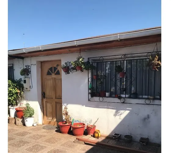 Casa En Venta En La Granja Con Jardín