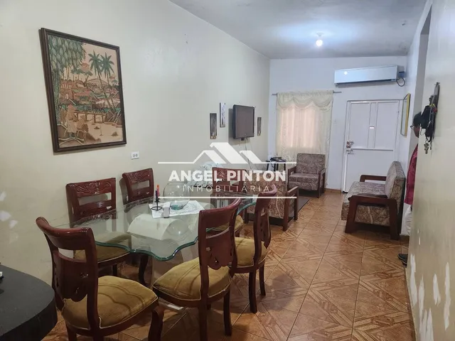 Casa En Venta Urb El Soler San Francisco Api 69268
