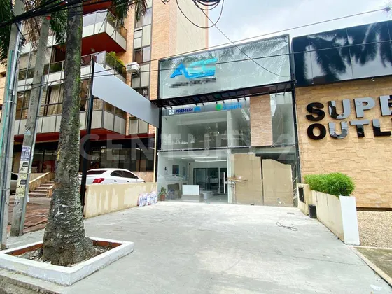 Alquiler Bodega - Oficinas - Consultorios En Versalles