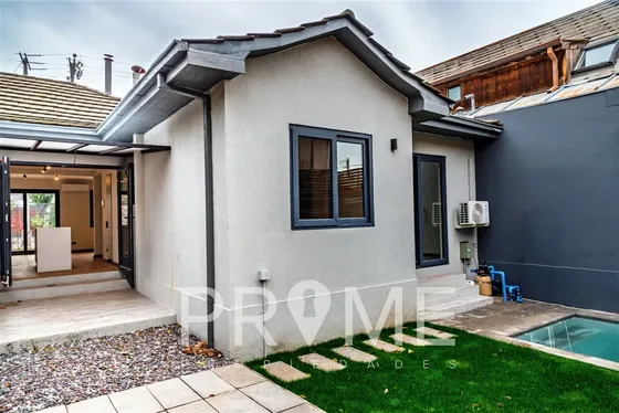 Casa En Venta De 3 Dorm. En Las Condes