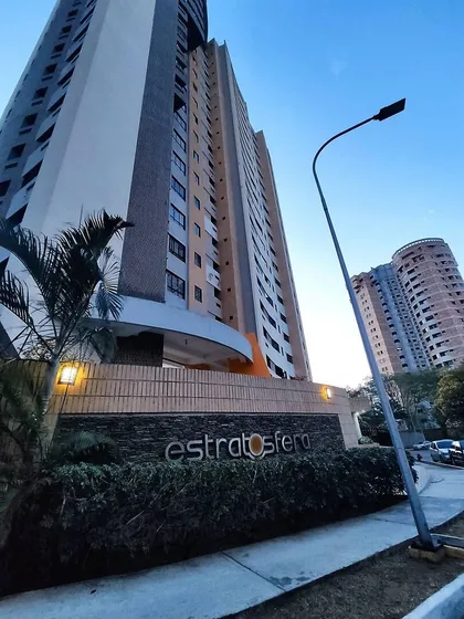 T.r. Alquila Apartamento Amoblado En Residencias Estratosfera Urb. Valle Blanco   Cod. 285189