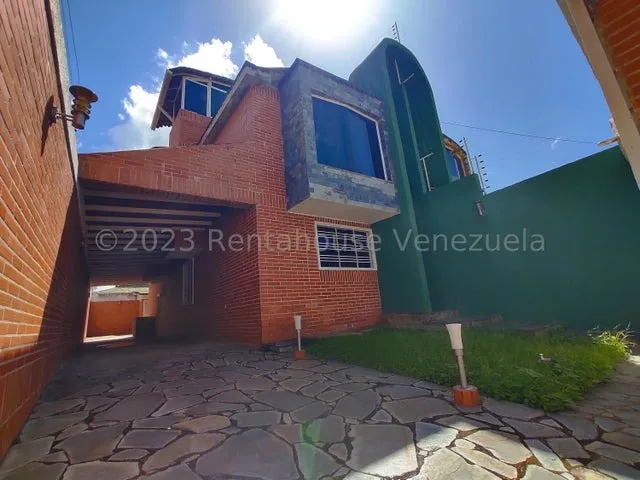 Excelente Casa-town House En Venta Urb. San Pablo, Turmero, Edo Aragua, Amoblado, 25-15603 Mv