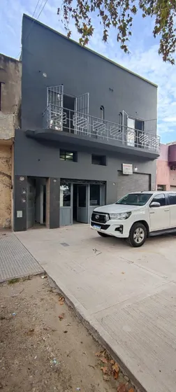 Galpón, Industrial Comercial /avenida/nuevo/trifásica/2 Baños/kichinet/vestuario/hormigón/250,260,300 M2 Opcional/zona Pompeya-soldati,/deposito/supermercado/etc, Altura 8 M / Entrada 4 M, Luminoso/