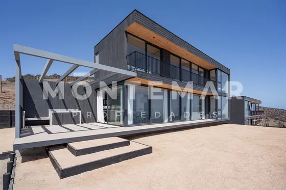 Casa Nueva Con Vista Panoramica Al Mar En Punta Pite, Papudo