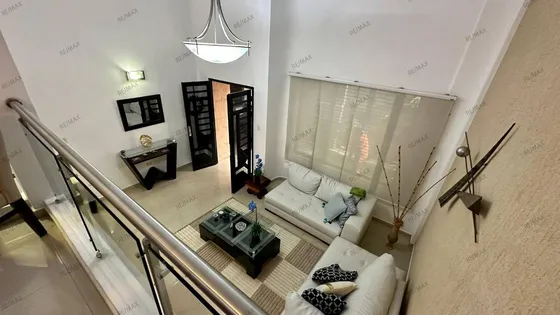 Yasmin Roa Vende   Townhouse  En Exclusivo Conjunto En El Parral Cod 284555