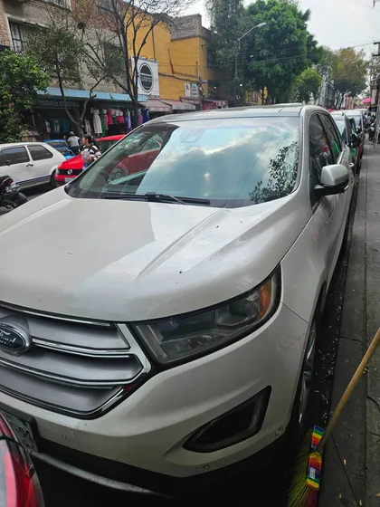 Ford Edge 3.5 Titanium At