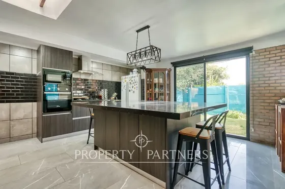 Venta De Hermosa Casa Con Excelente Conectividad E...