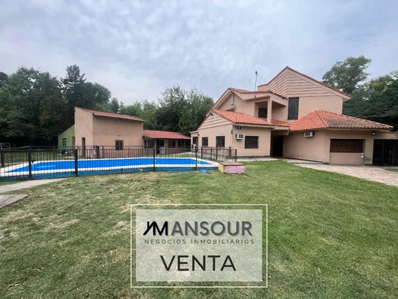 Importante Casa Quinta Barrio Los Eucaliptos Gran Ubicación