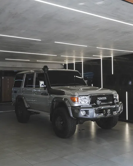 Toyota Land Cruiser 70 Lx V6 4wd Blindado3+