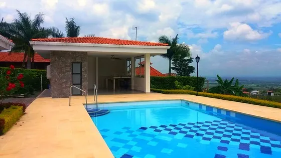 Santa Helena, 3.000 M2 En Condominio. Venta