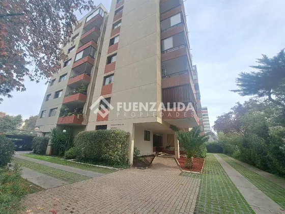 Depto.condominio De 3 Dorm. Más Servicios En Las Condes