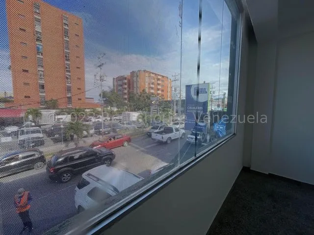 María Gabriela Martínez Trae Local Comercial En Alquiler En Nueva Segovia Barquisimeto, Ideal Para Oficinas O Cualquier Otro Tipo De Negocio, Ventanas Panorámicas, 