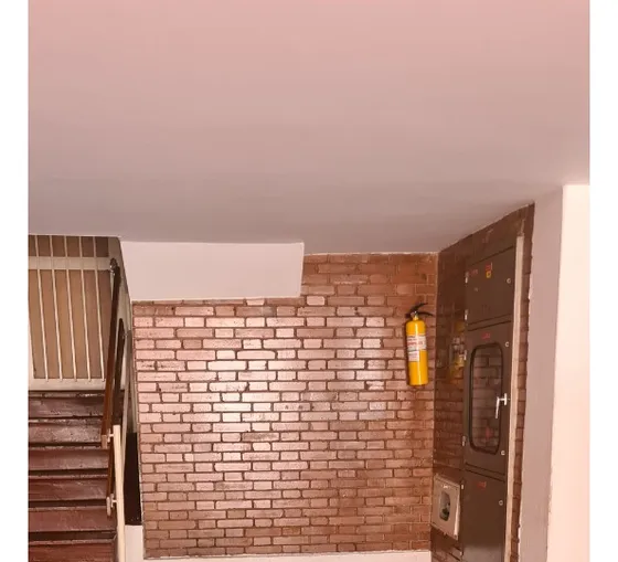 Garaje - Parqueadero Privado Barrio La Alhambra, Bogotá, Estrato 5 - Venta O Permuta Negociable 