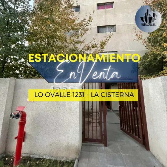 Amplio Estacionamiento Con Excelente Ubicación!
