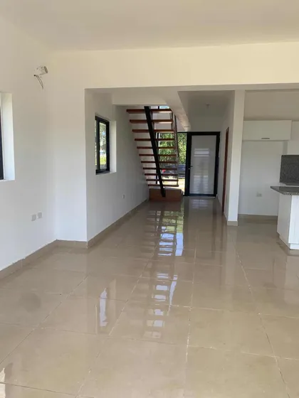 Vendo Villa Con Patio Residencia Cerrada En Punta Cana