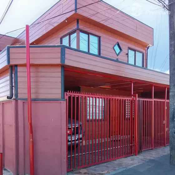 Casa En Venta, 4 Dorm.1 Baño En Coronel