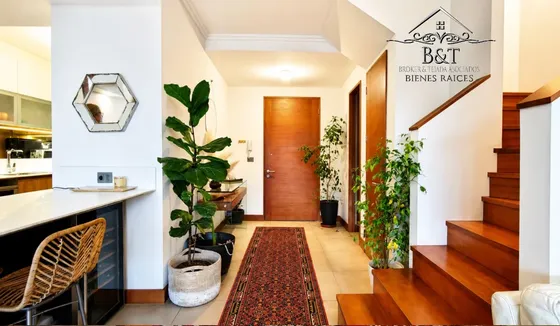 Townhouse En Pinares | Casi Nueva I Patio Privado