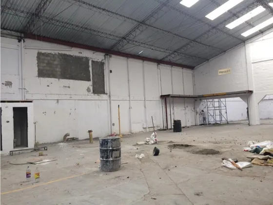 Se Vende Amplia Bodega De 1.100 Metros En Villamaría, Caldas