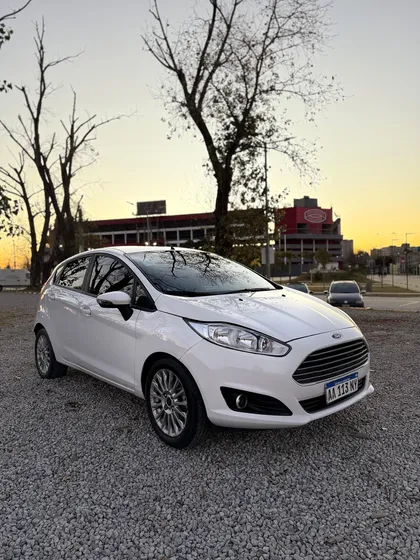Ford Fiesta Kinetic 1.6 Se 120cv