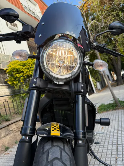 Ducati Scarmbler 800 Full Throttle 2019