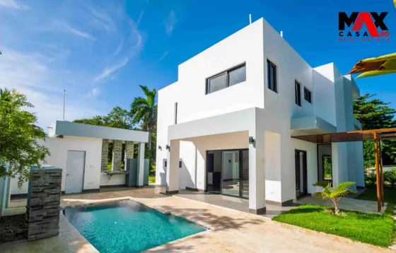 Villa De Oportunidad En Venta Ub. En Cabarete
