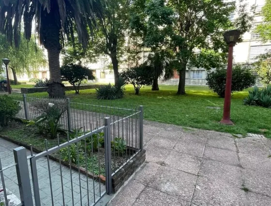 Dueño  Alquila Apartamento 2 Dormitorios J. P Varela Y Serrato A Metros De D Larrañaga Frente A Antel Arena.