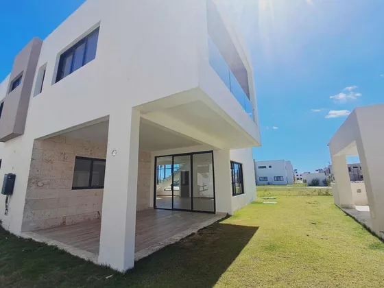 Se Renta Hermosa Villa Nueva En Ciudad Las Canas Cap Cana