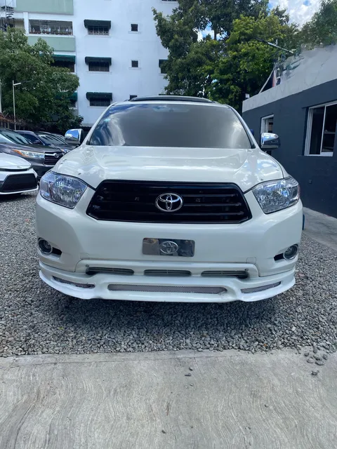 Toyota Highlander Americano
