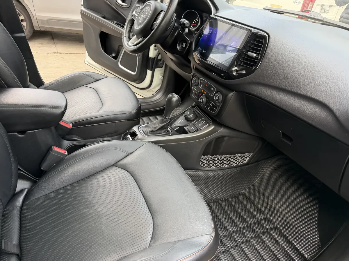 Jeep Compass 2.4 Longitude Plus 4X45189088929389056011