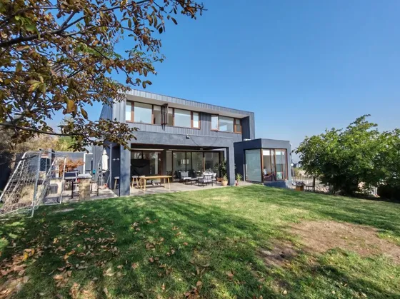 Arriendo 5 Dormitorios Piscina Quincho No Perímetro