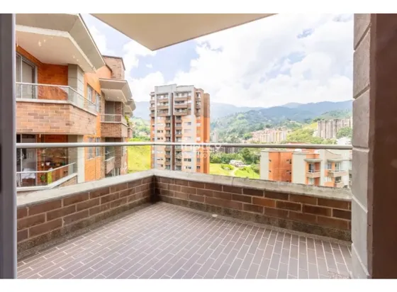 Apartamento Para La Venta En Envigado Camino Verde 