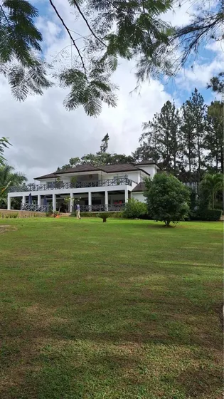 Hermosa Villa En Venta En Los Mogotes