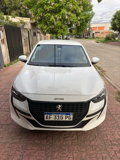 Peugeot 208 1.6 Like Pack