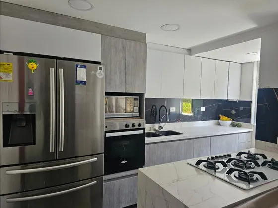 Casa Unifamiliar En Venta En Navarra Bello 