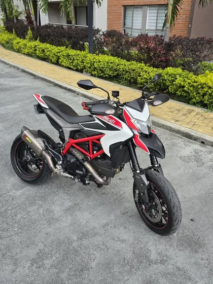 Ducati  Hypermotard Sp 821