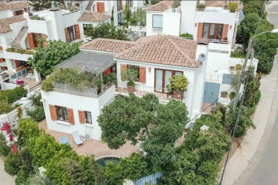 Casa En Cachagua Central. Aislada Dos Pisos