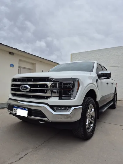 Ford F-150 5.0l V8 Lariat Luxury