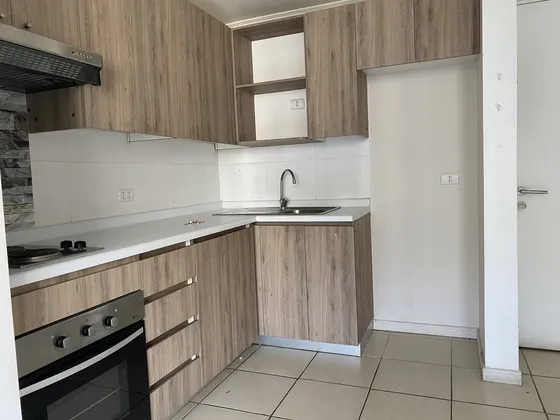 Arriendo Departamento En Conde Del Maule, Estación Central