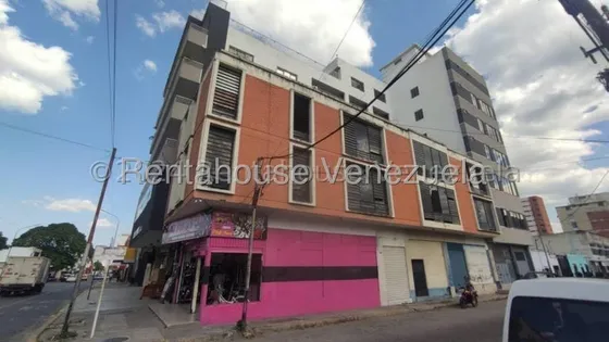 Edificio Comercial En Alquiler En Barquisimeto Cll 39 Local Comercial Muy Amplio Ideal Para Su Proyecto Comercial Cod 25 18636 Comunicate Soy Gabi Irastorza                                            