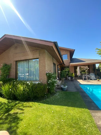 Arriendo Espectacular Inmueble Ubicado En Shaub