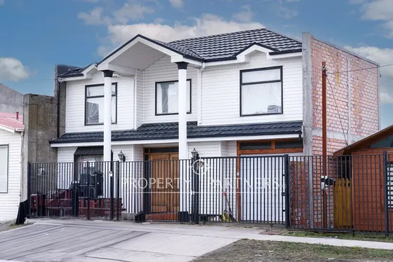 Hermosa Casa En Barrio Prat En Punta Arenas