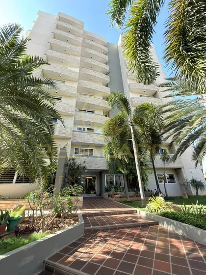 Esav-1867 Zona Norte Apartamento Lago Country Iii Avenida Milagro Norte