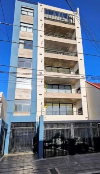Departamento De 2 Ambientes De 46 Metrs. Piso 2 Contra Frent