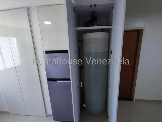 Diana Blanco Alquila Cómodo Apartamento En Ciudad Roca Al Este De Barquisimeto, Ofrece, Parques, Piscina, Areas Sociales, Restaurante, Gimnasio,