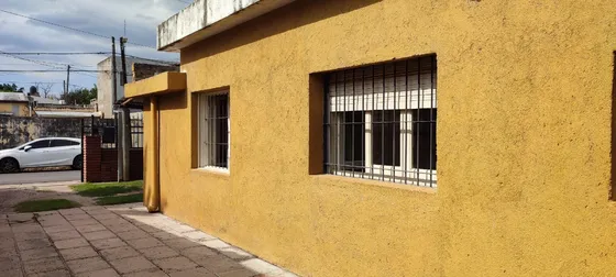 Venta - Casa 3 Dormitorios Con Escritura - B° San Clemente - Villa Allende - 