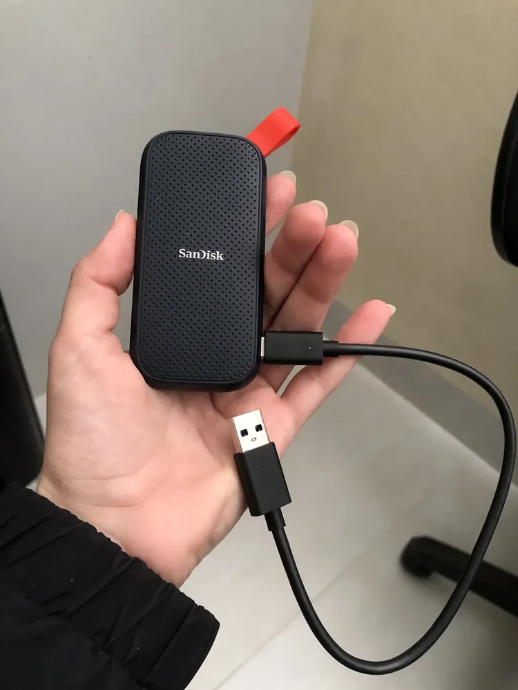 SSD Externo Portátil 1TB Interface USB 3.2 SanDisk SDSSDE30-1T00