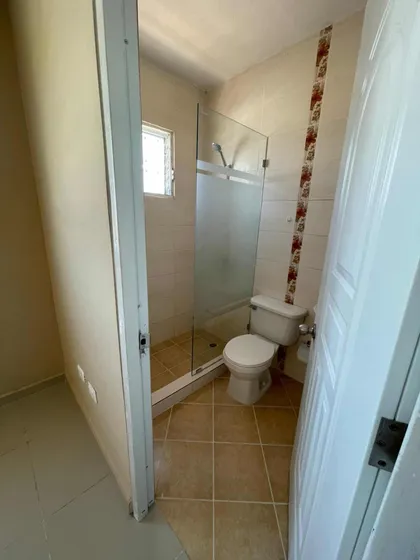 Alquilo Apartamento De 3 Habitaciones En Sector Brisa
