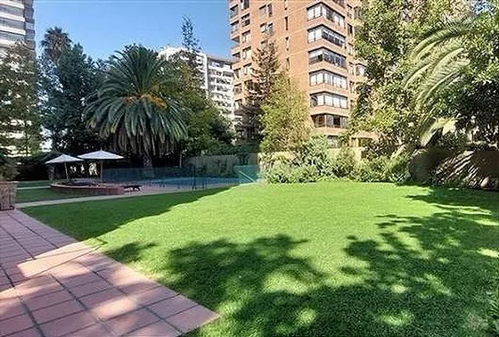 Vende Departamento Cuatro Dormitorios Estacionamientos